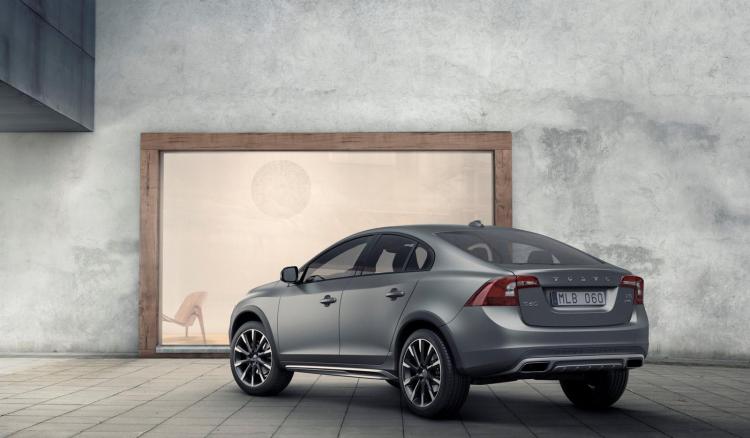Volvo s60 cross country 5