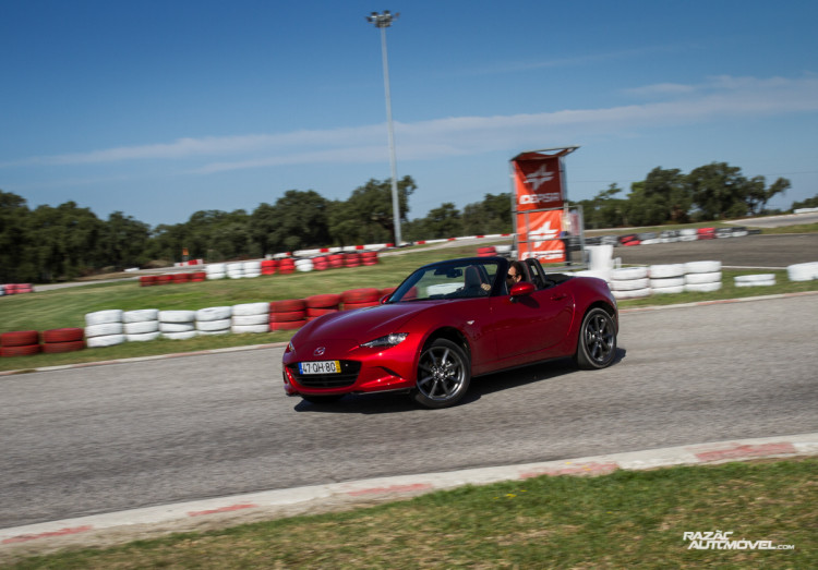 mazda mx-5-32