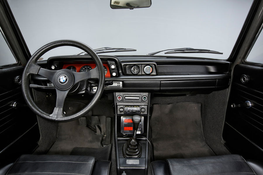 bmw 2002 turbo 6