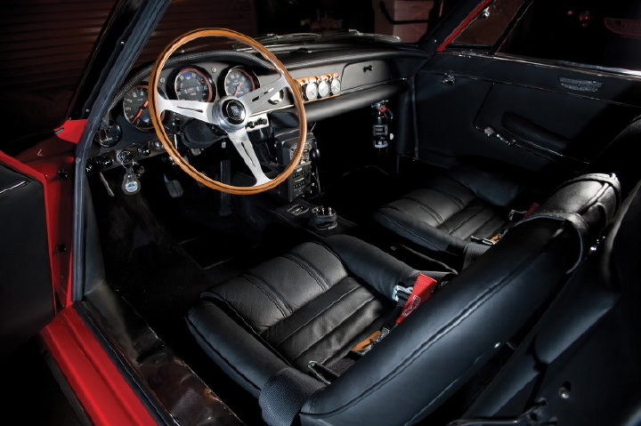 ATS 2500 GT Interior