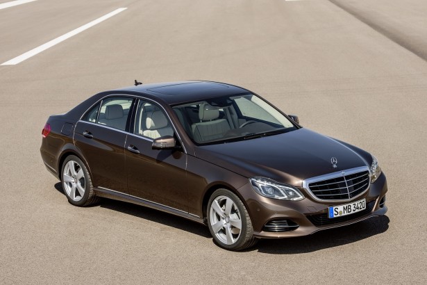 Mercedes-Benz-E-Class-FL-10[2]