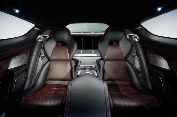 Aston Martin Rapid S 