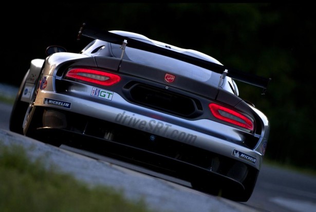 dodge_srt_viper_gts-r_03