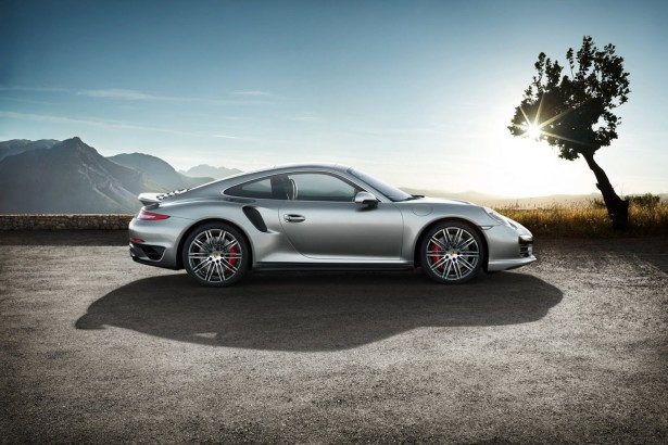 Porsche-911-Turbo-991-7[4]