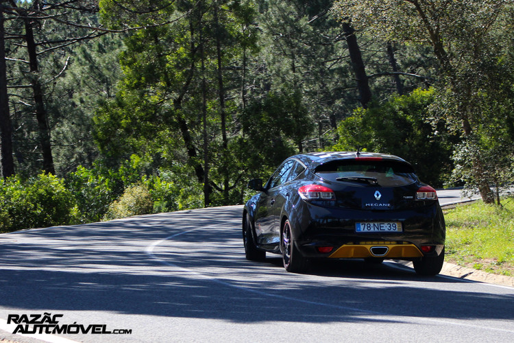 Renault-Mégane-RS-Red-Bull