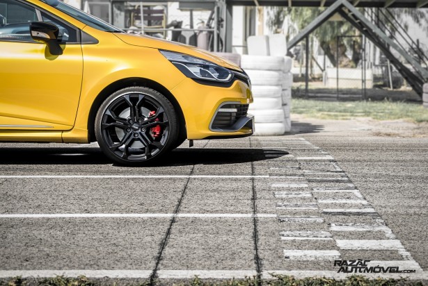 Renault Clio RS 200 EDC teste 03