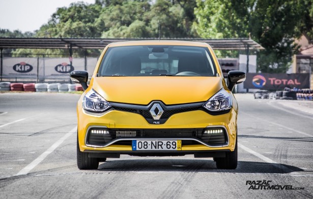 Renault Clio RS 200 EDC teste 04