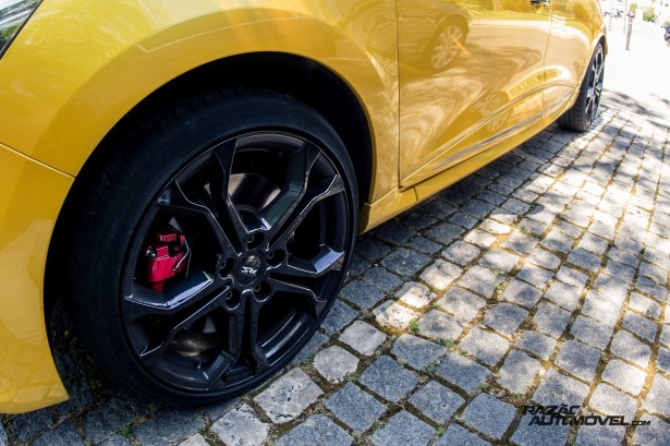 Renault Clio RS 200 EDC teste 23