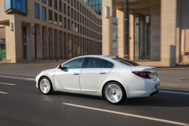 Novo Opel Insignia e Insignia Sport Tourer (10)