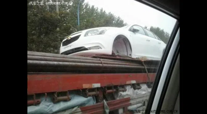 Chevrolet Cruze2