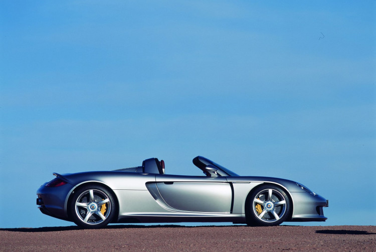 Porsche-Carrera_GT-02