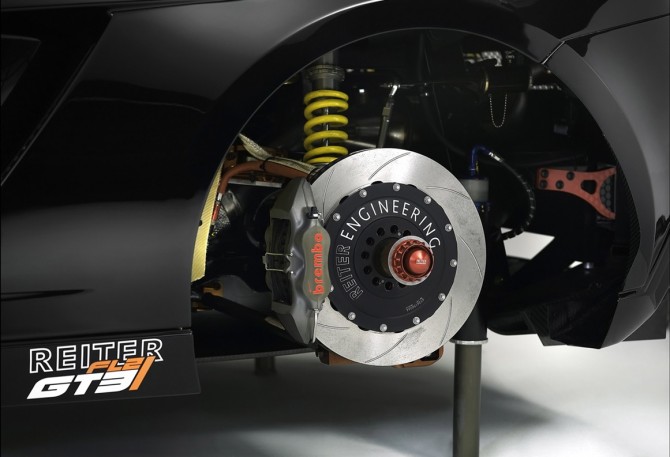 2013-Reiter-Engineering-Lamborghini-Gallardo-GT3-FL2-Mechanical-Suspension-1280x800
