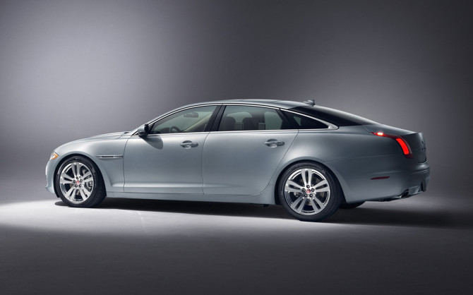 2014-Jaguar-XJ-Studio-2-1280x800