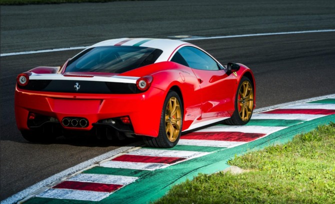 Ferrari 458 Italia Nikki Lauda Edition 5