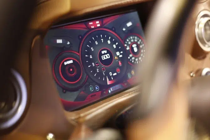 2014-BXR-Motors-Bailey-Blade-XTR-Interior-Dashboard-3-1280x800