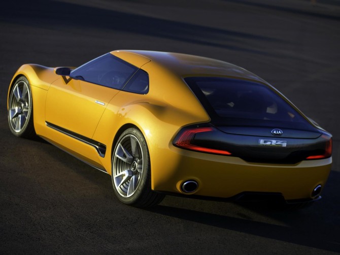 Kia GT4 Stinger 04