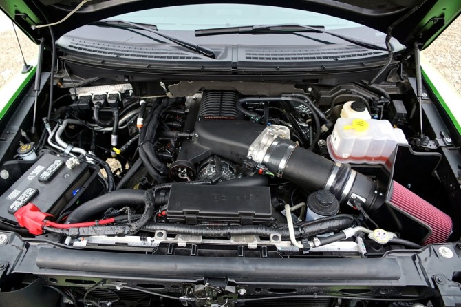 2014-GeigerCars-Ford-F-150-SVT-Raptor-The-Beast-Engine-2-1280x800