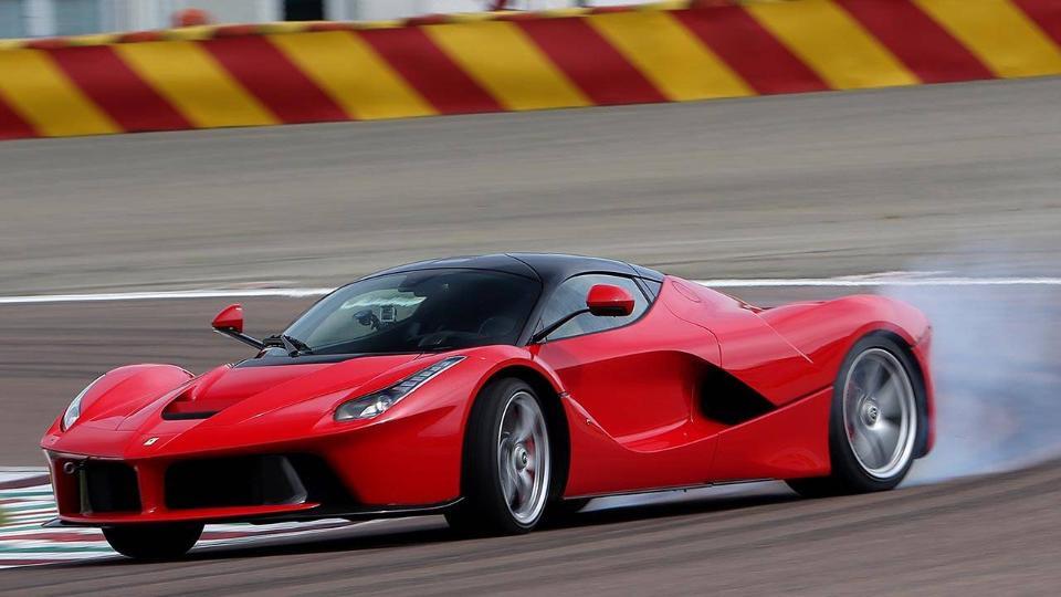 ferrari laferrari drift