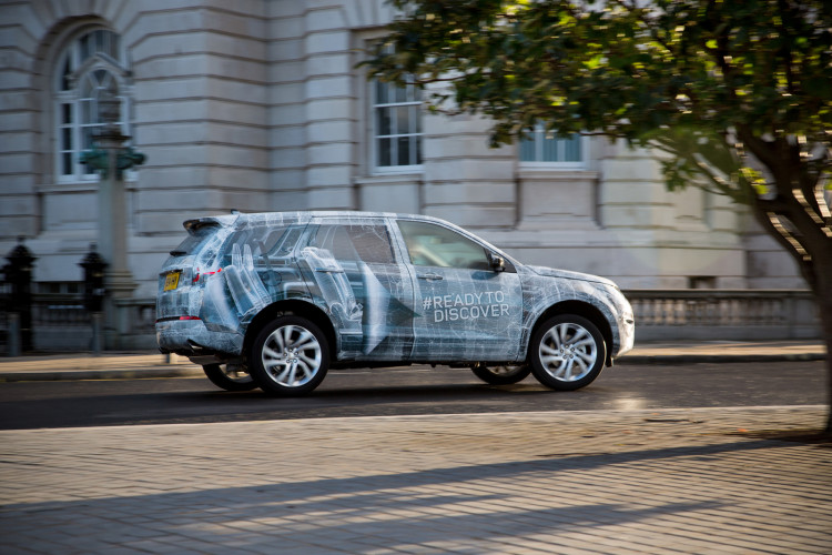 Land-Rover-Discovery-Sport