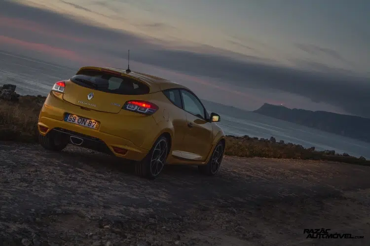 Sunset RENAULT MEGANE RS 05