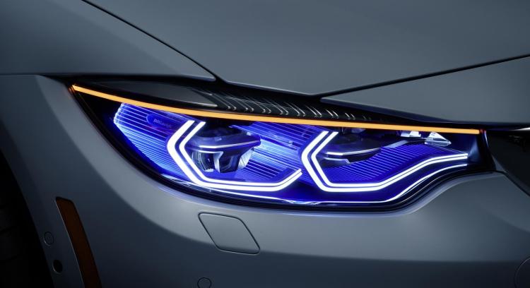 BMW LASERLIGHT M4 8