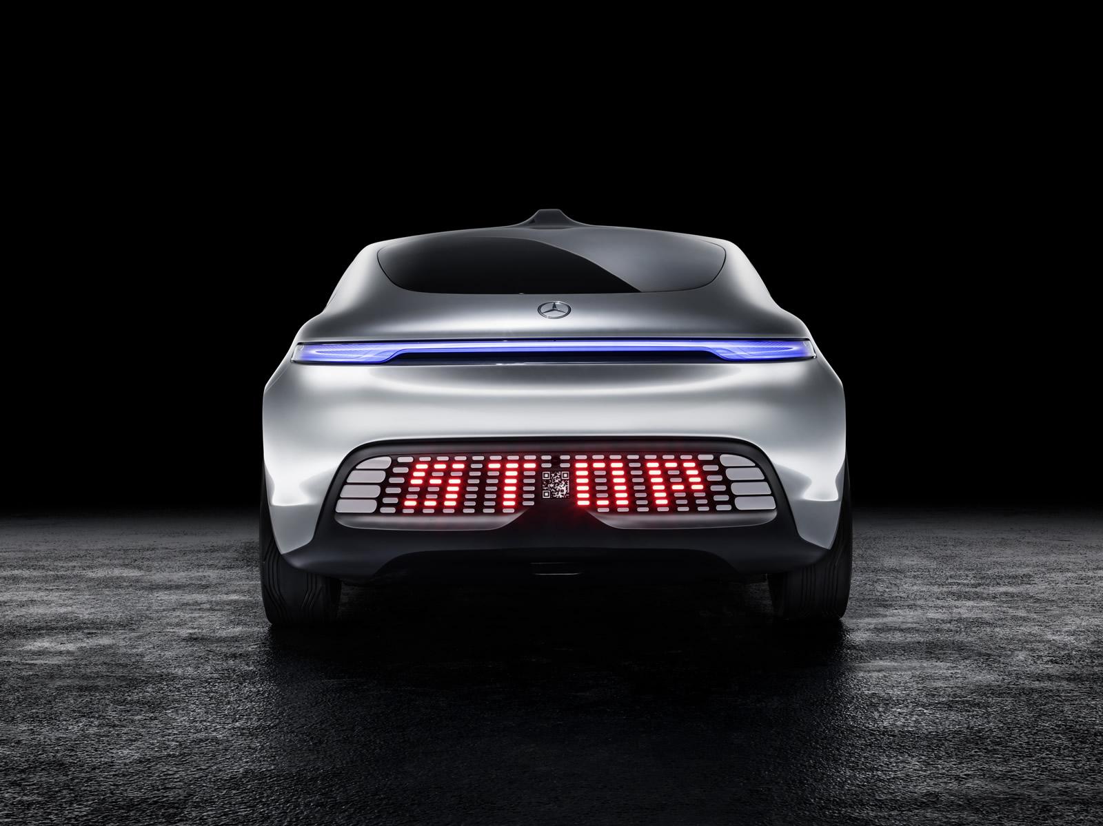 Mercedes-Benz_F015_Luxury_in_motion_2015_51