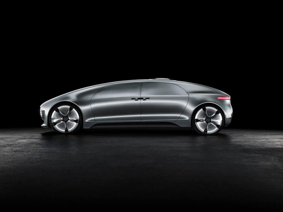 Mercedes-Benz_F015_Luxury_in_motion_2015_65