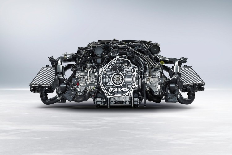 2014-Porsche-911-Turbo-S-Engine