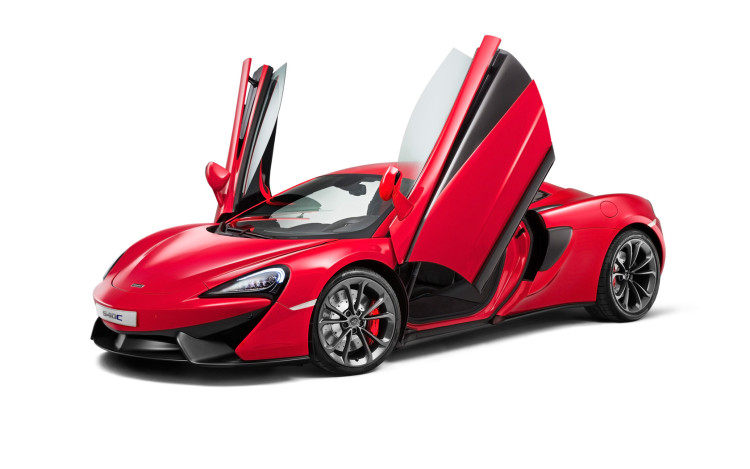 2015-McLaren-540C-Coupe-Studio-2-1680x1050