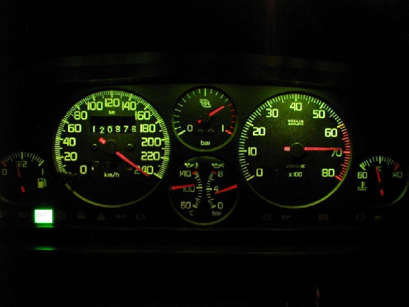 fiat uno turbo i.e. painel de instrumentos, 240 km/h