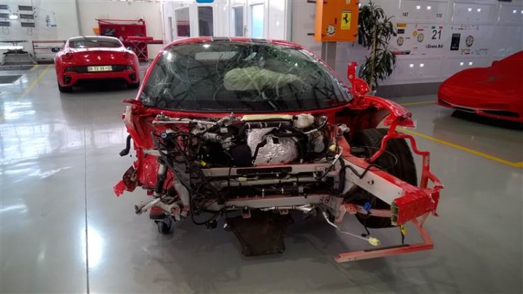 Ferrari 458 Speciale Crashed 01