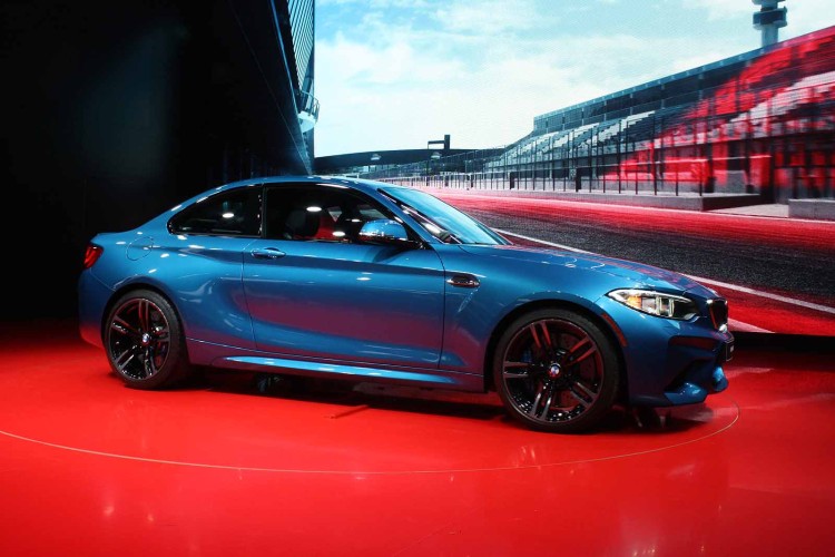 2016-BMW-M2-9