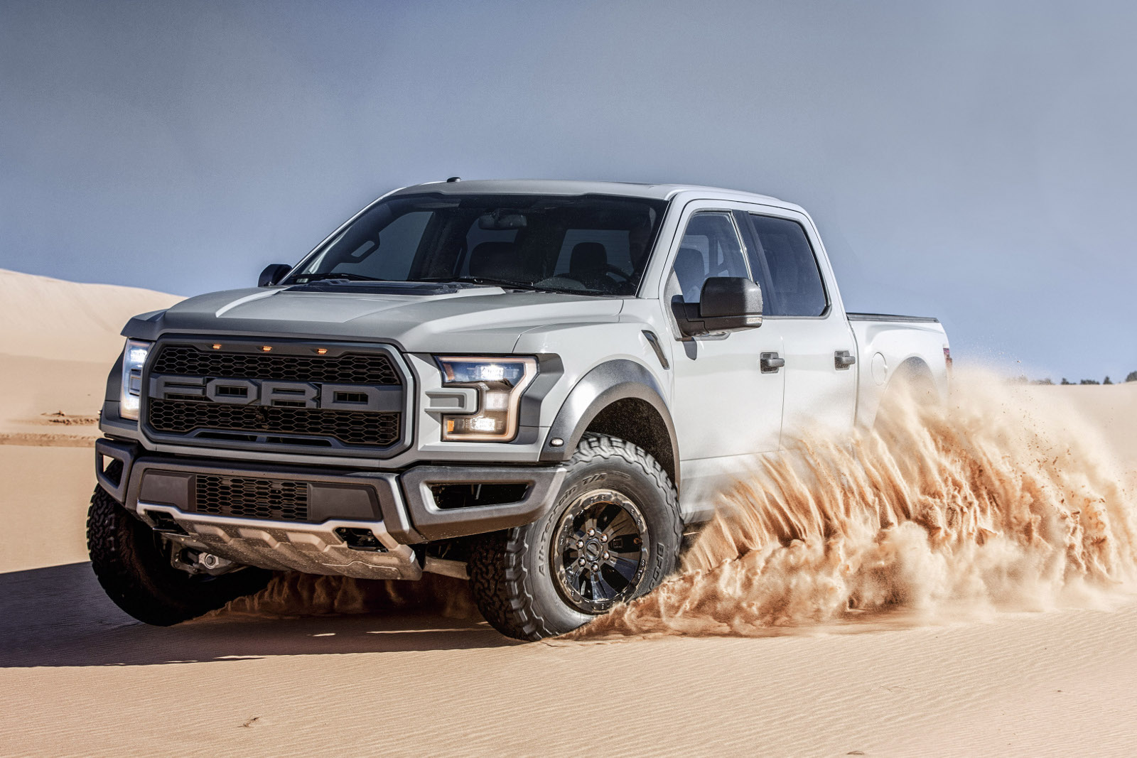 Ford F-150 Raptor SuperCrew