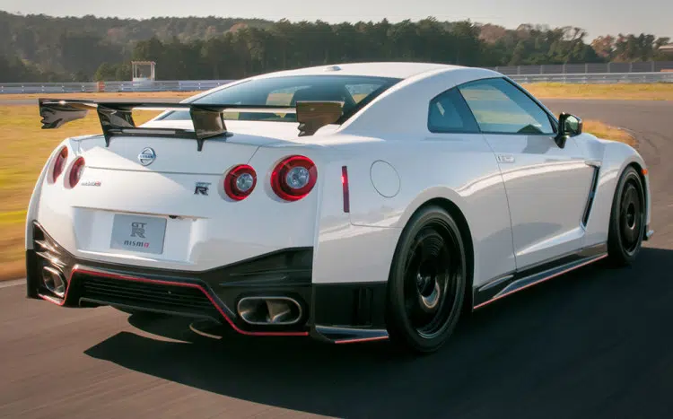 Nissan GT-R Nismo nurburgring top