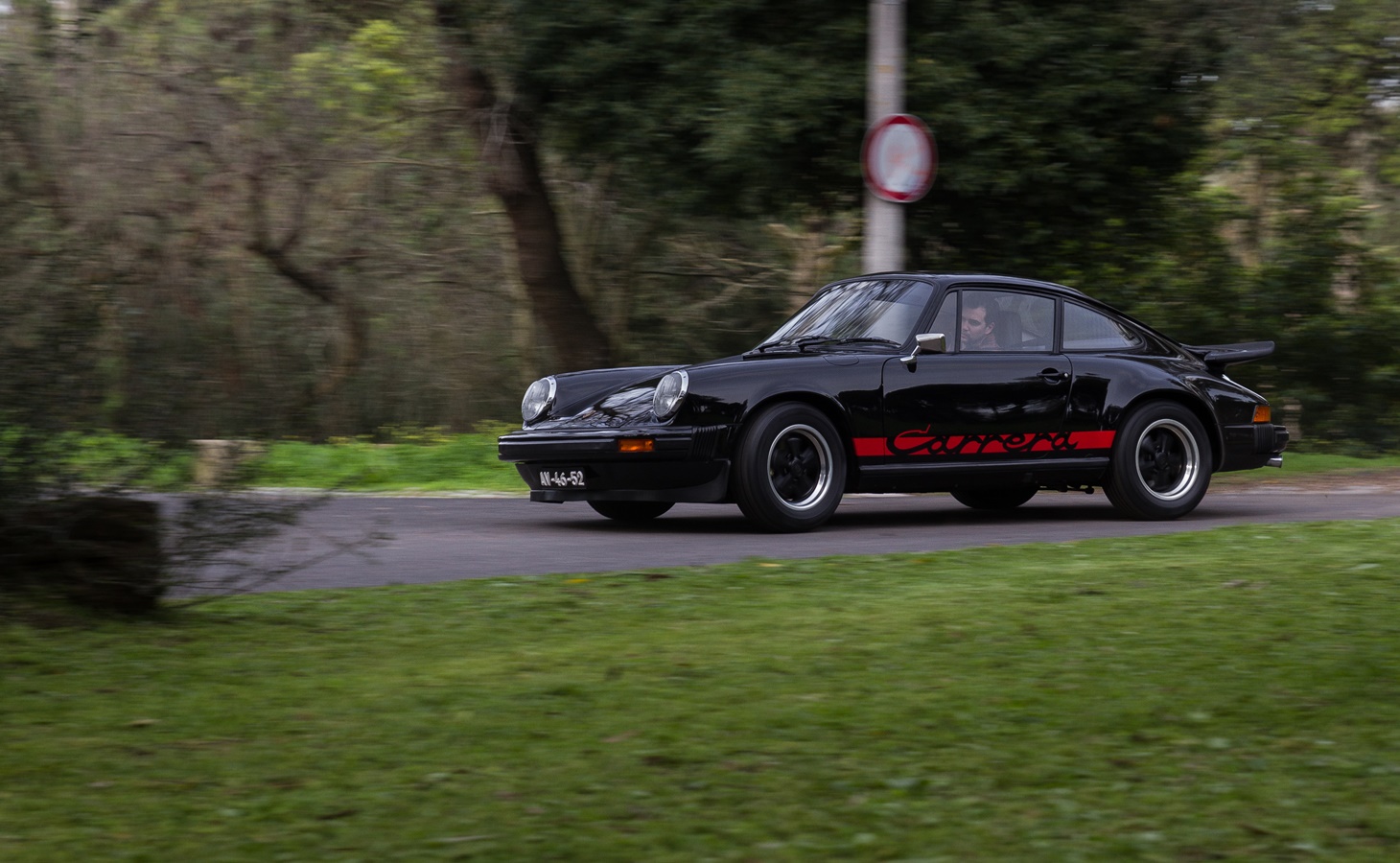 Porsche 911 2.7 Carrera