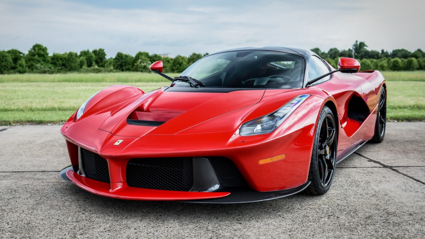 Ferrari-LaFerrari-e1462893341408-1400x788.jpeg