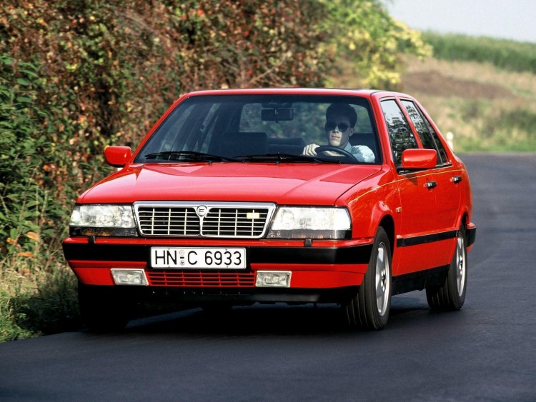 Lancia Thema-1