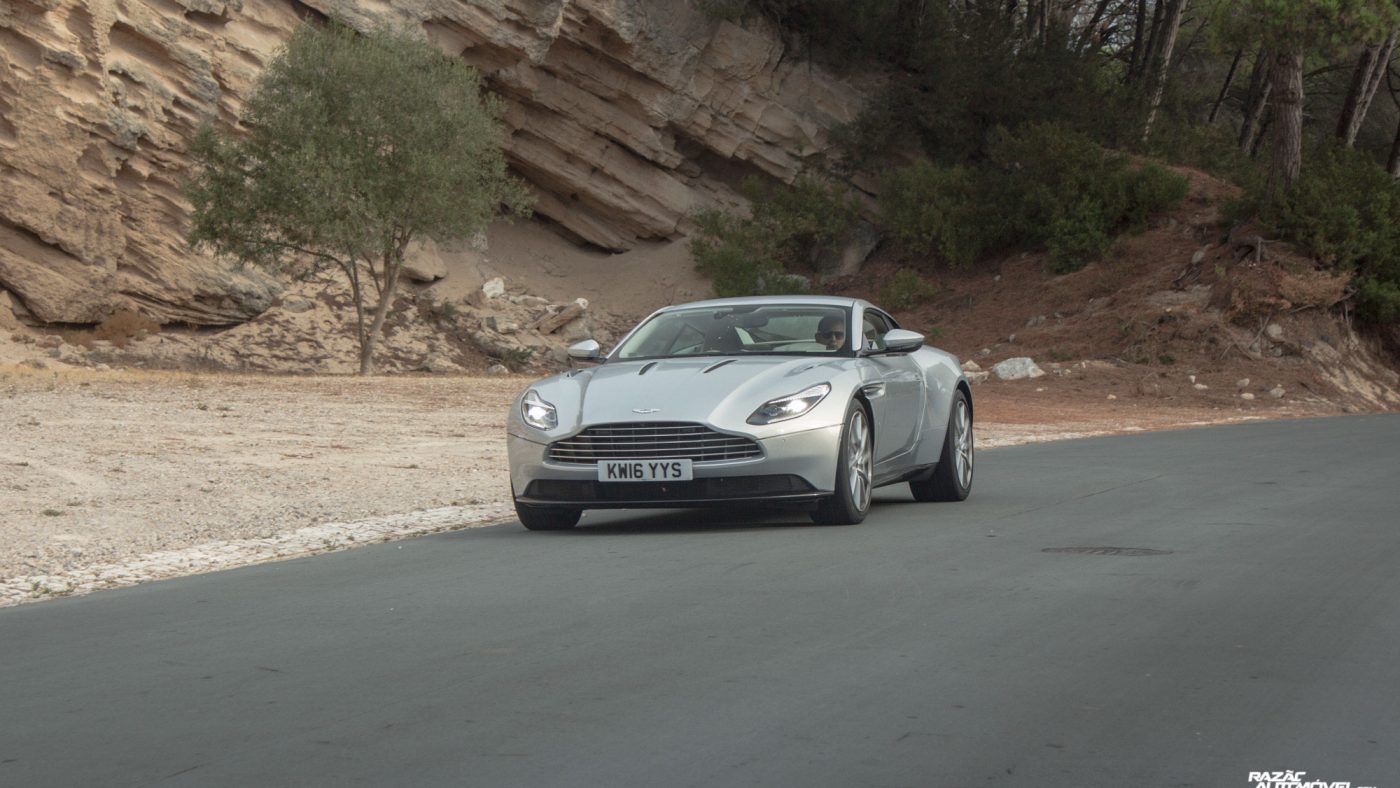 Aston Martin DB11