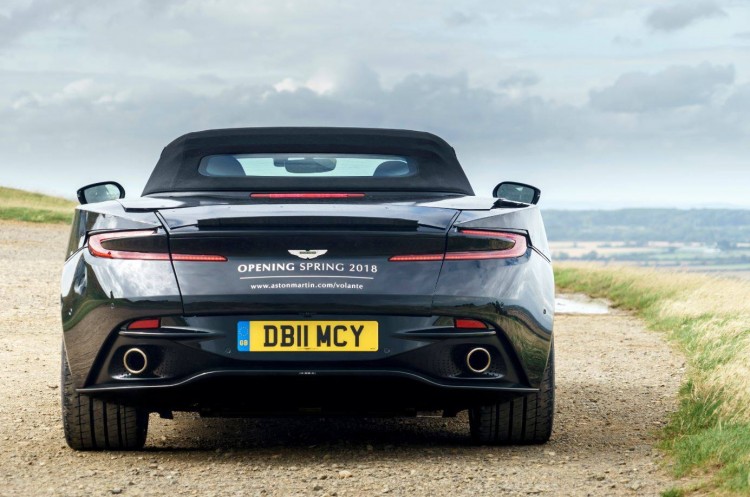 aston-martin-db11-volante-2