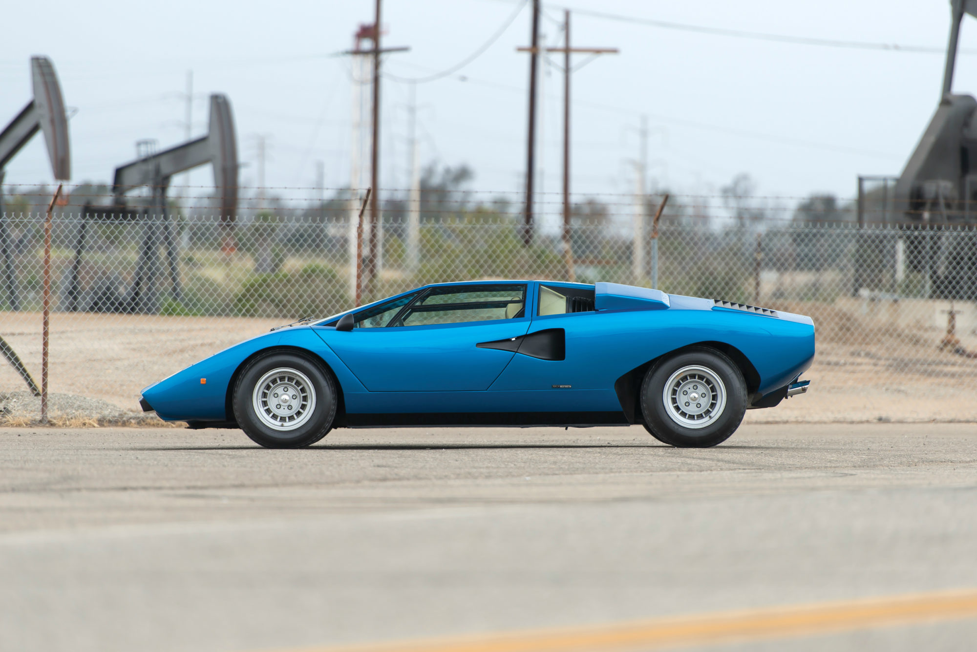 Lamborghini Countach LP400