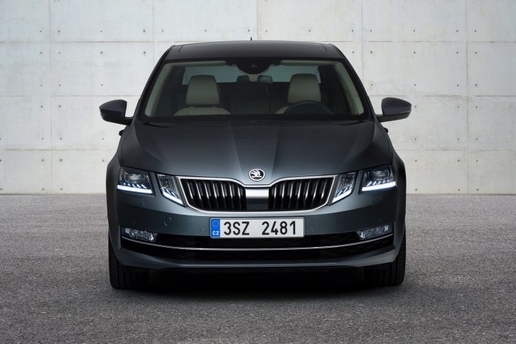 skoda-octavia-2017-1