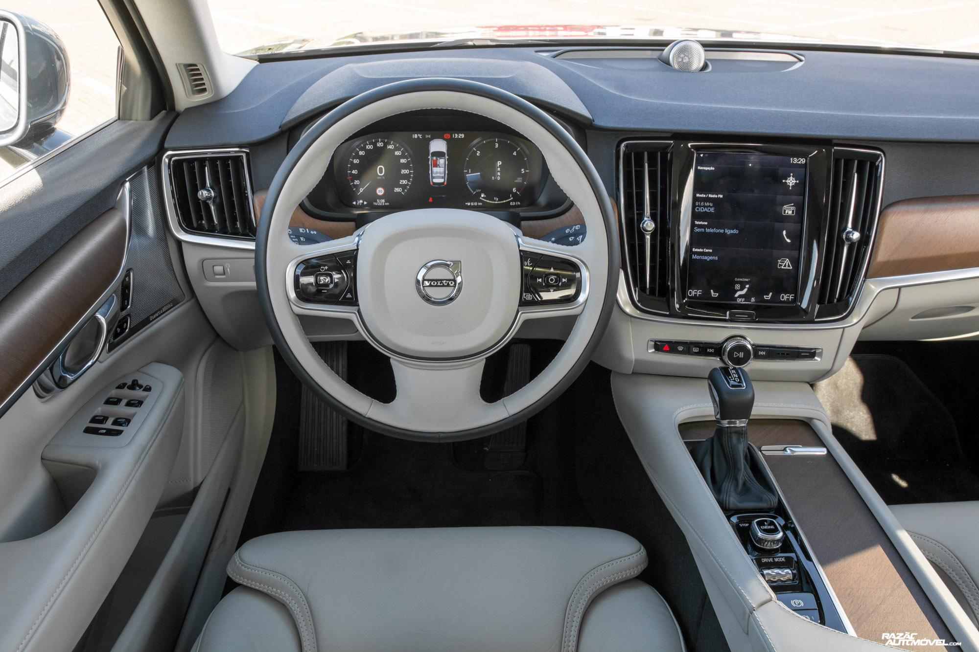 Ca 2017 Volvo V90 (10)