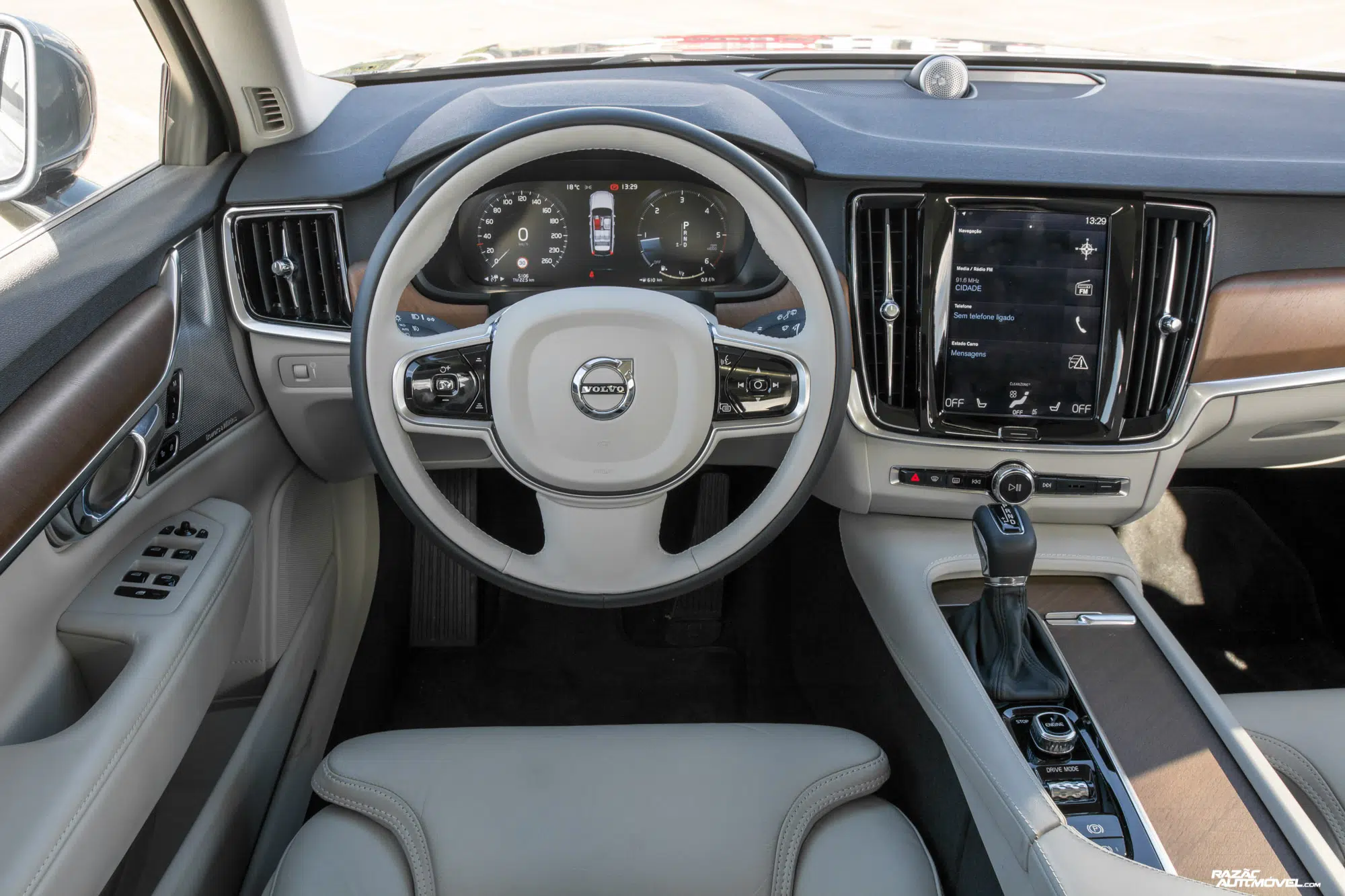 Ca 2017 Volvo V90 (10)