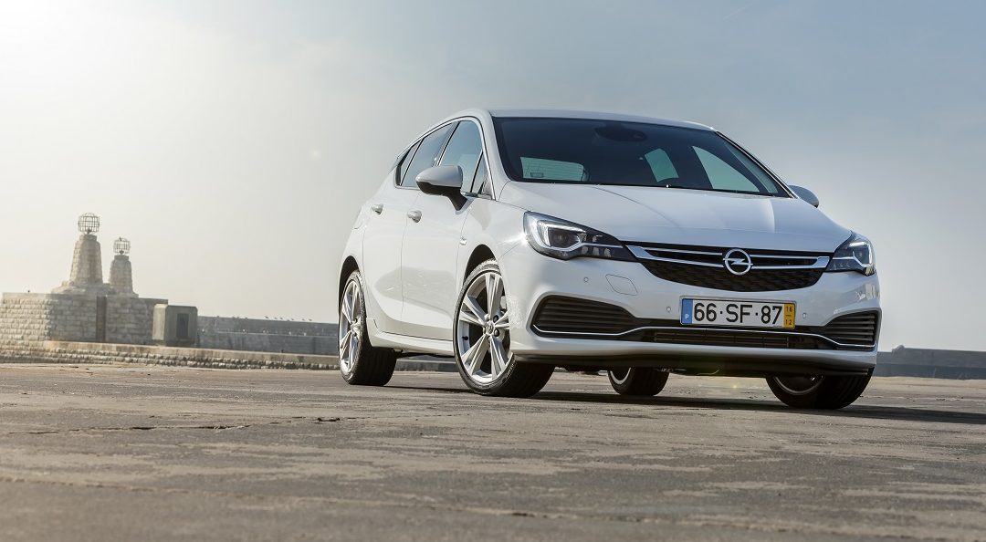 Opel Astra OPC Line