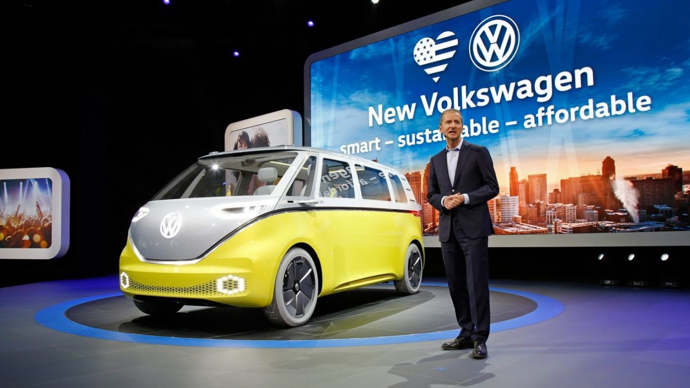 Herbert Diess e Volkswagen I.D. Buzz