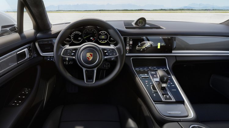 2017 Porsche Panamera Turbo S E-Hybrid interior