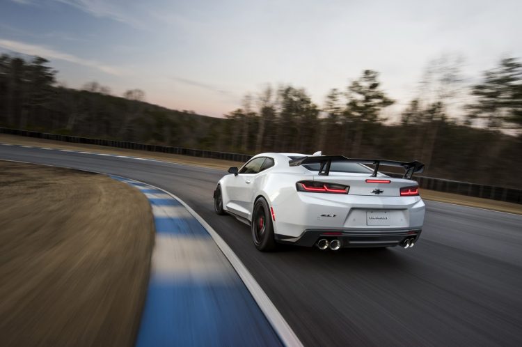 2018 Chevrolet Camaro ZL1 1LE - traseira