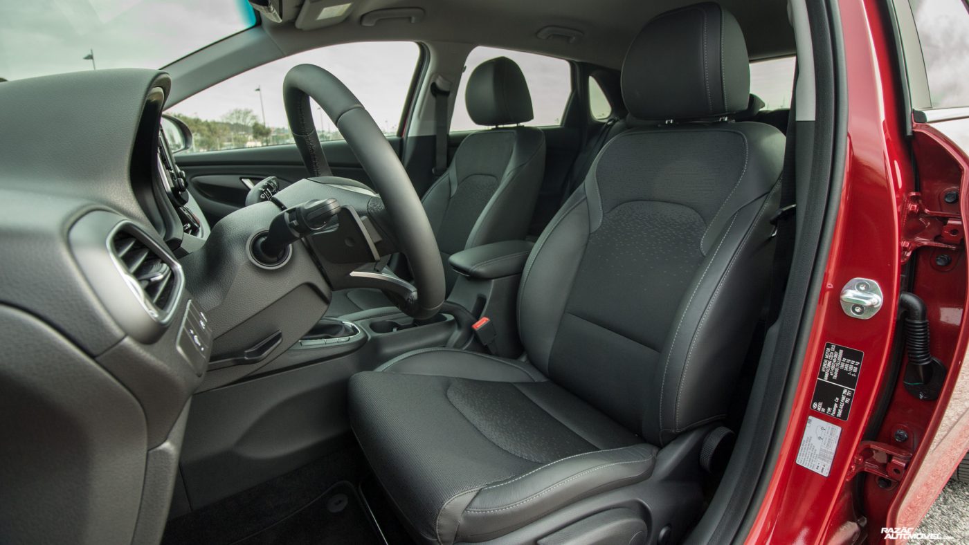 Hyundai i30 1.6 CRDi — interior