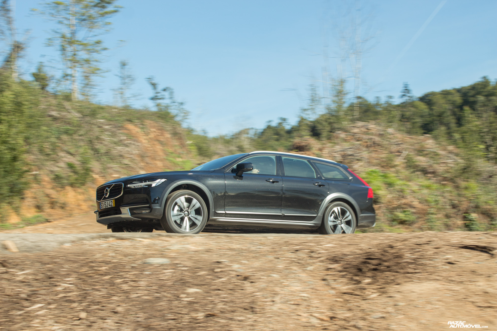 Volvo V90 Cross Country