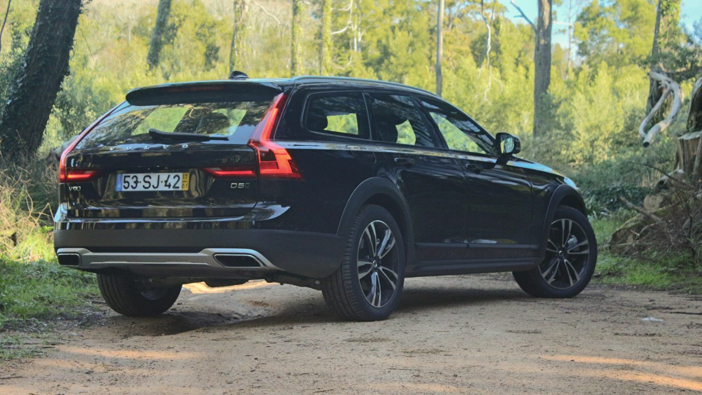 Volvo V90 Cross Country